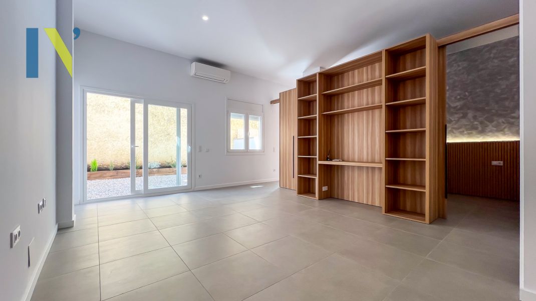 Ground floor apartment with terrace in La Cellera