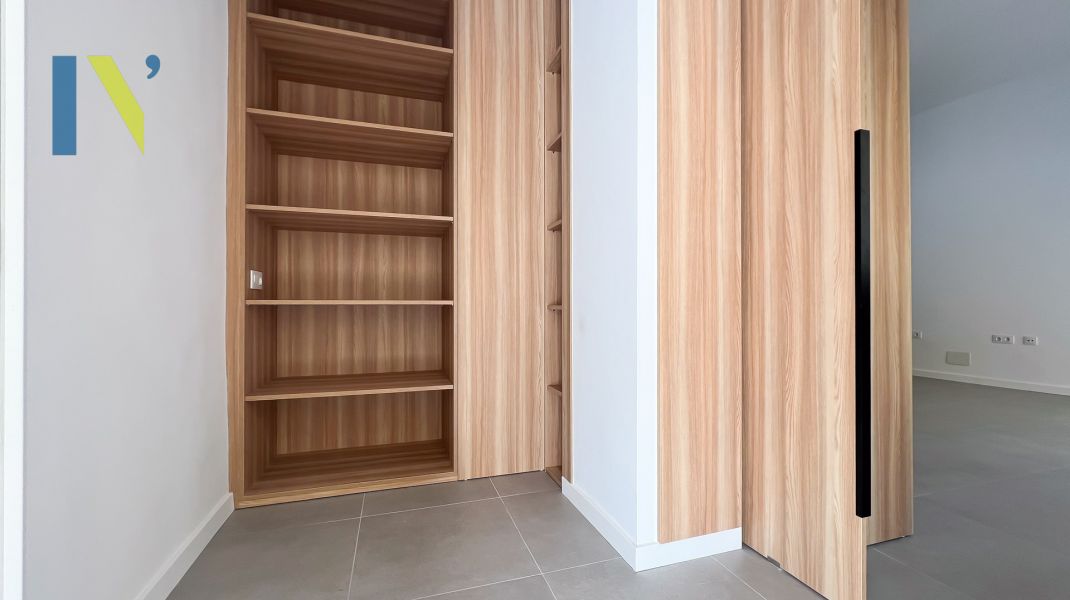 Ground floor apartment with terrace in La Cellera