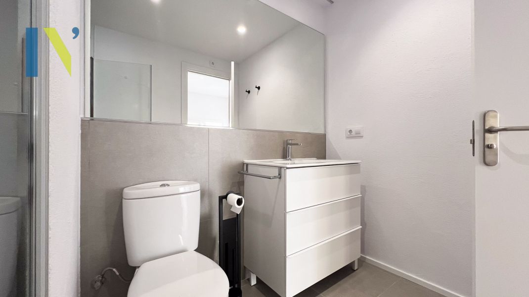 Ground floor apartment with terrace in La Cellera