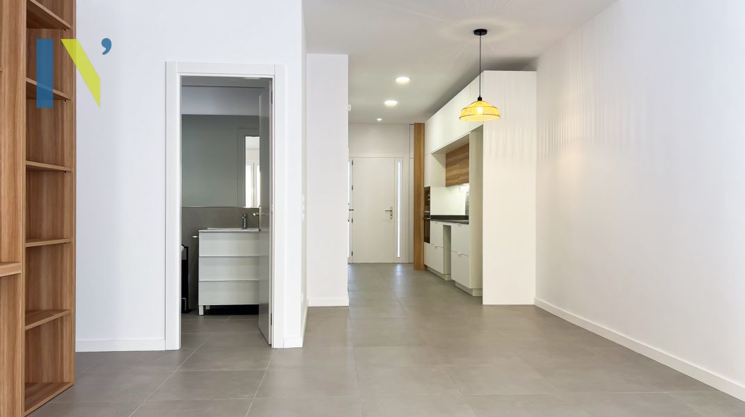 Ground floor apartment with terrace in La Cellera