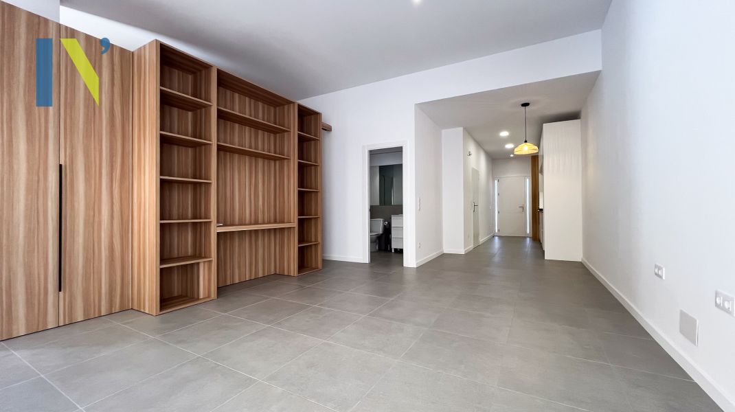 Ground floor apartment with terrace in La Cellera