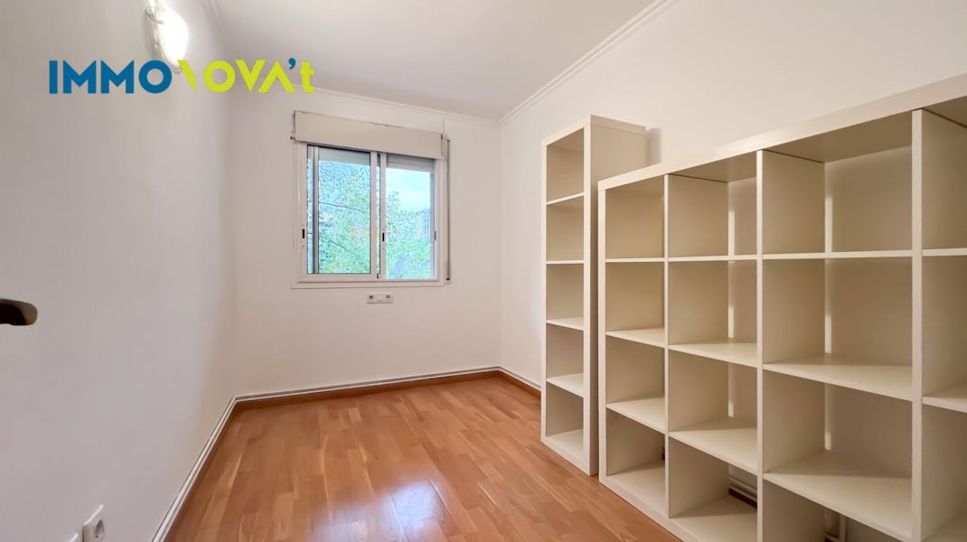 APARTMENT IN PERICOT AREA