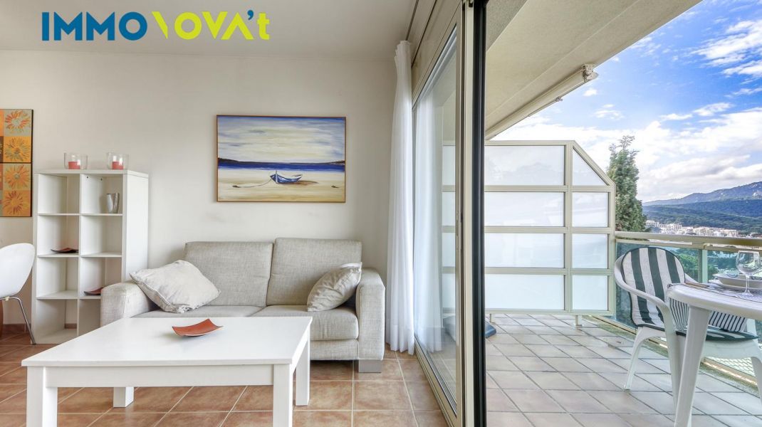 TERRAZA CON VISTAS AL MAR Y PK INCLUIDO
