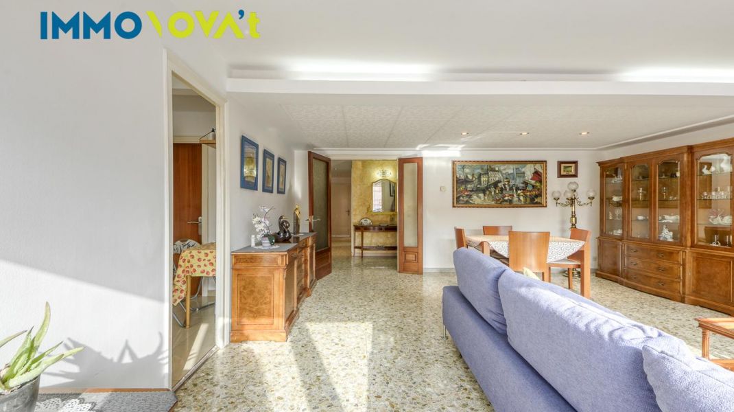 OPPORTUNITY! SPACIOUS APARTMENT IN SANTA. EUGENIA