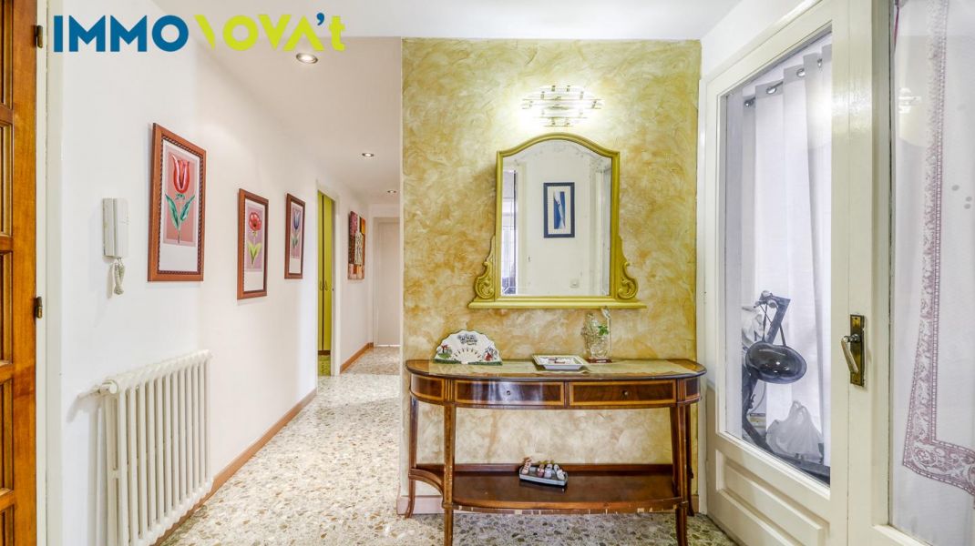 OPPORTUNITY! SPACIOUS APARTMENT IN SANTA. EUGENIA