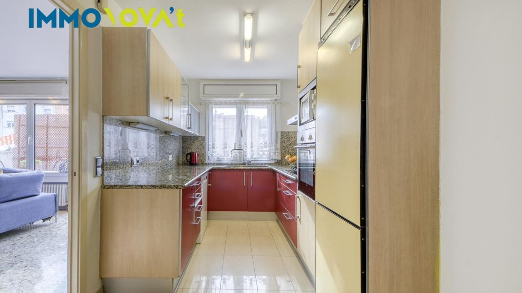 OPPORTUNITY! SPACIOUS APARTMENT IN SANTA. EUGENIA