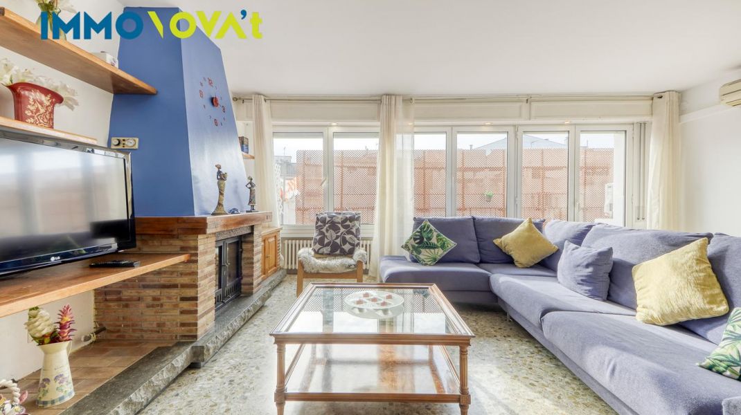 OPPORTUNITY! SPACIOUS APARTMENT IN SANTA. EUGENIA