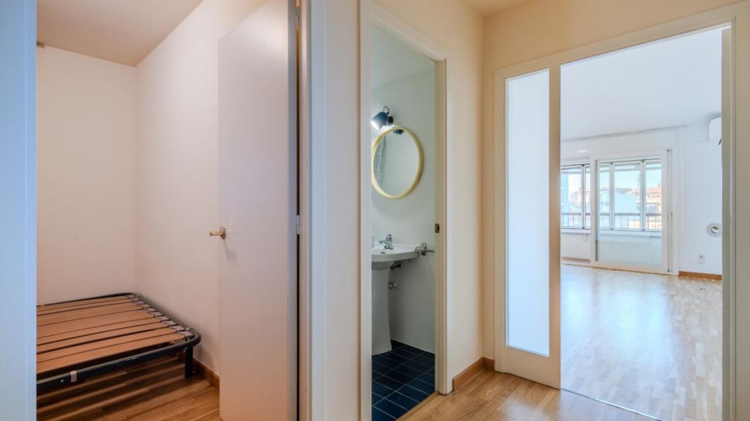 APARTMENT IN THE CENTER OF GIRONA