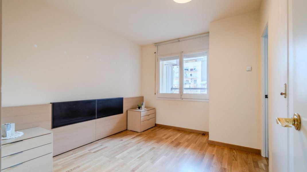 APARTMENT IN THE CENTER OF GIRONA