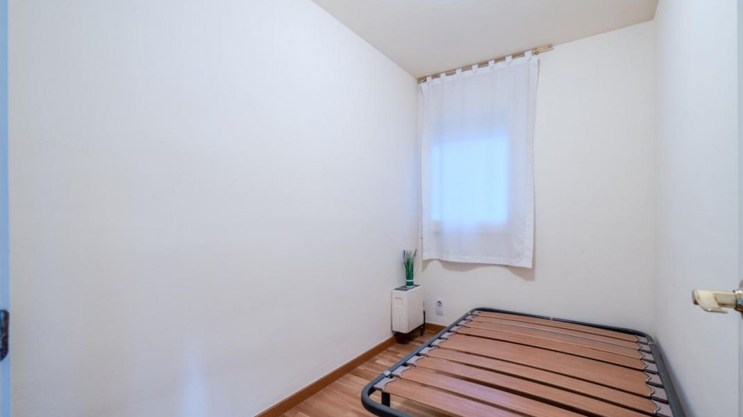 APARTMENT IN THE CENTER OF GIRONA