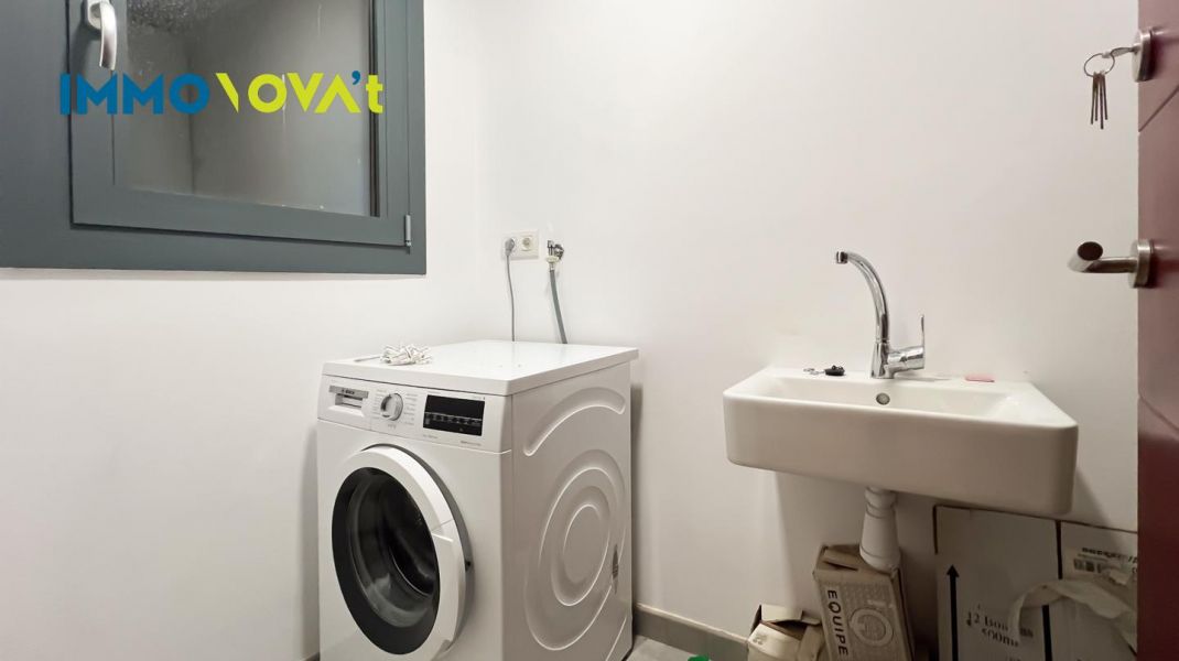 APARTMENT FOR RENT IN DOWNTOWN