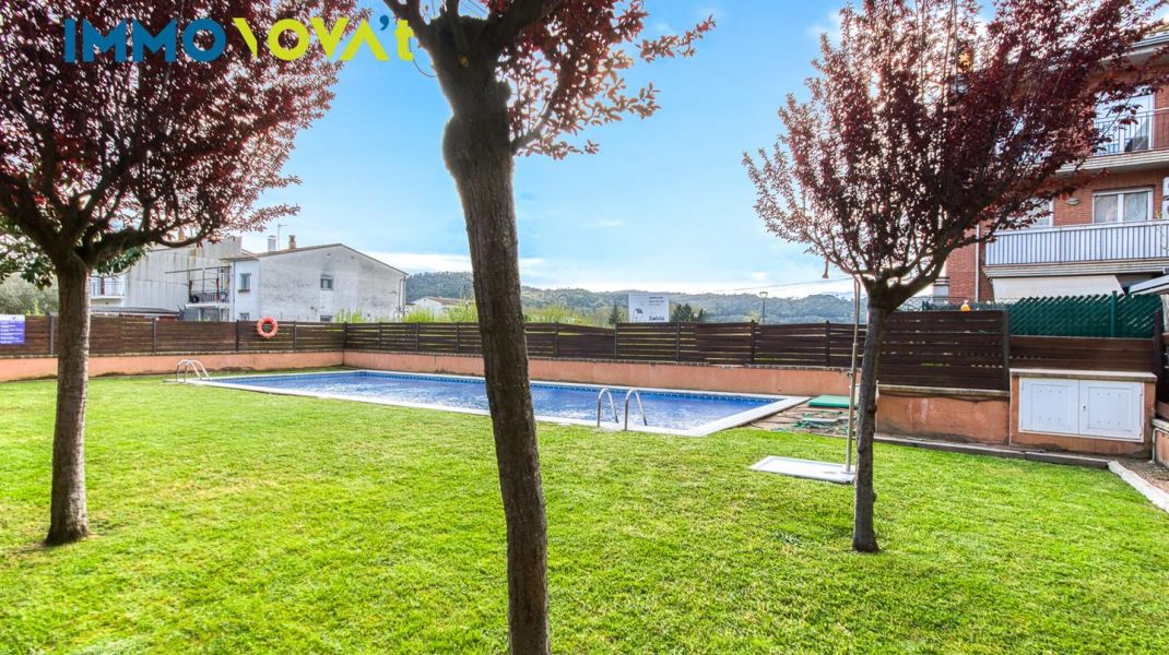 APARTMENT FOR RENT WITH COMMUNAL POOL