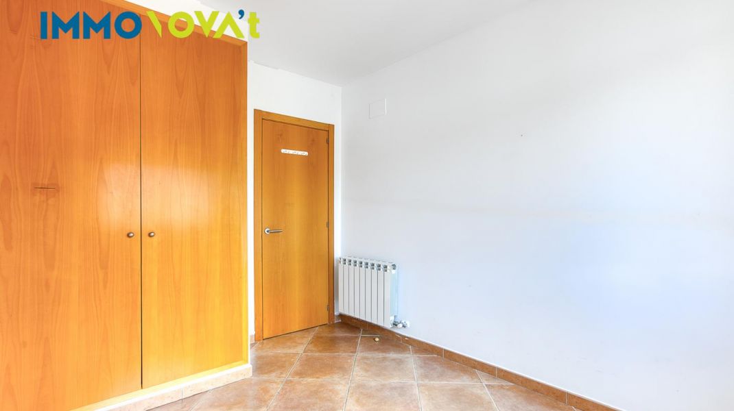 APARTMENT FOR RENT WITH COMMUNAL POOL