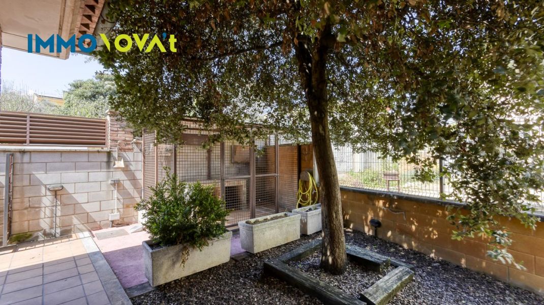 House in Bonmatí with pool, light and nature