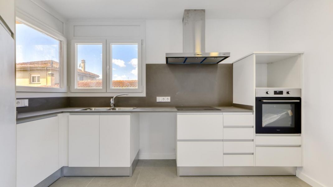 NEW CORNER HOUSE IN MATA (PORQUERES)