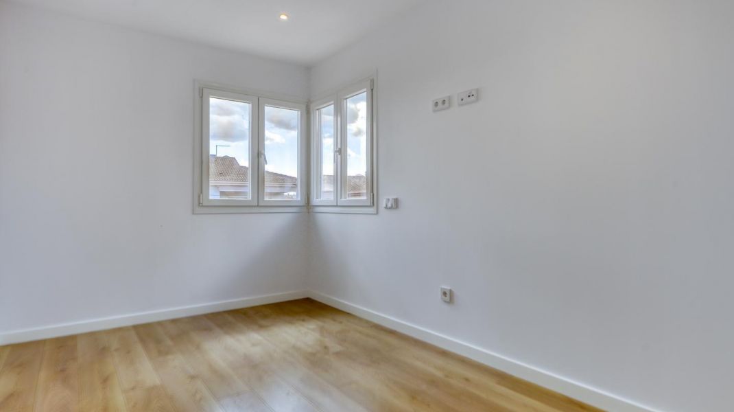 NEW CORNER HOUSE IN MATA (PORQUERES)