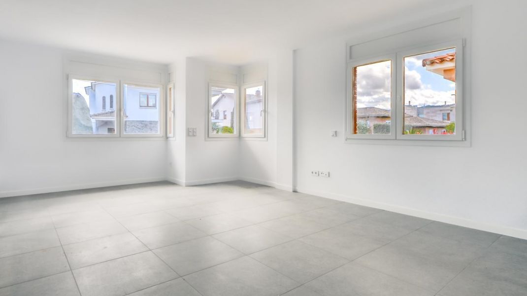 NEW CORNER HOUSE IN MATA (PORQUERES)