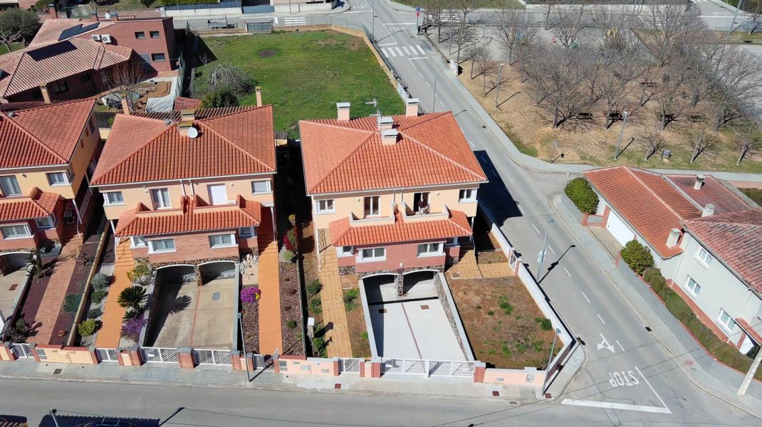 NEW CORNER HOUSE IN MATA (PORQUERES)