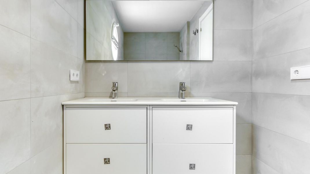 NEW CORNER HOUSE IN MATA (PORQUERES)