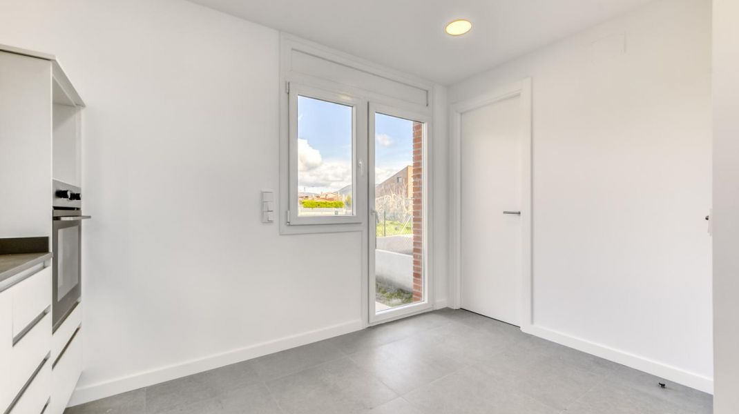 NEW CORNER HOUSE IN MATA (PORQUERES)
