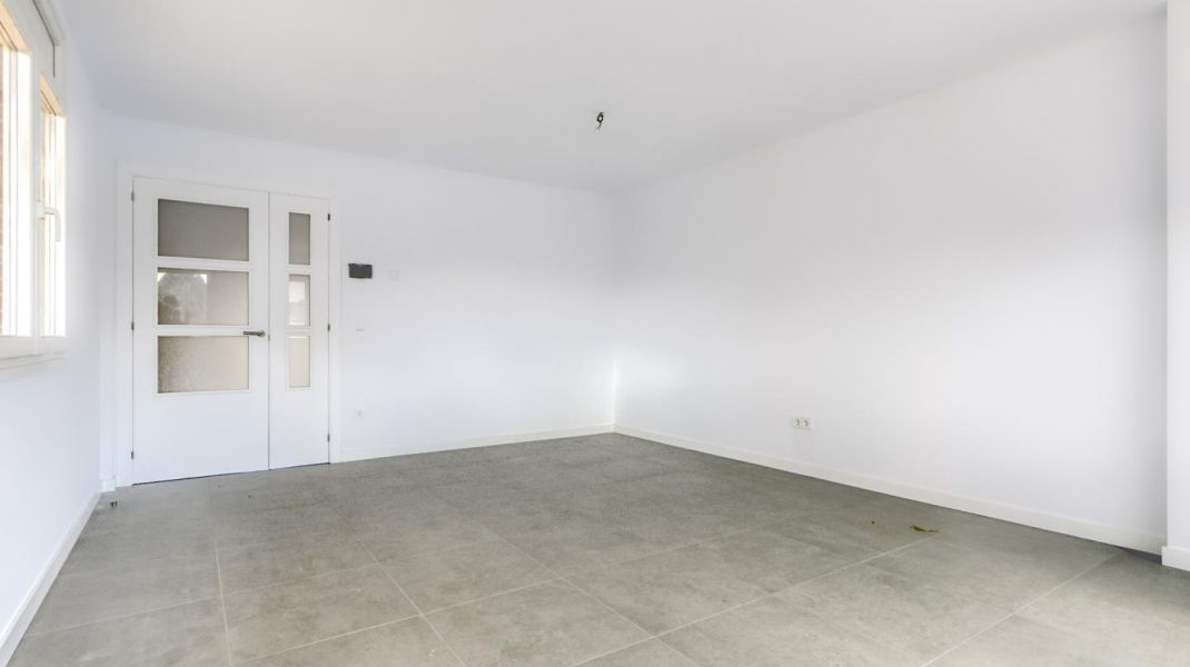 NEW CORNER HOUSE IN MATA (PORQUERES)