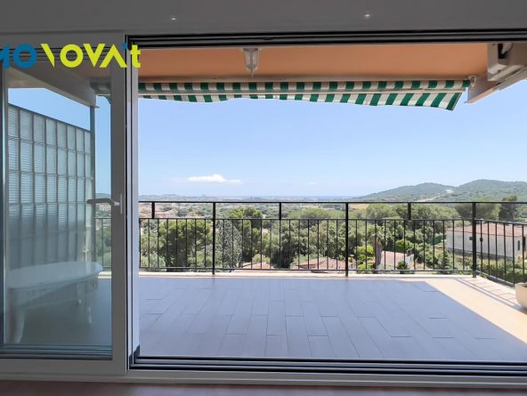 Apartament reformat amb vistes al mar