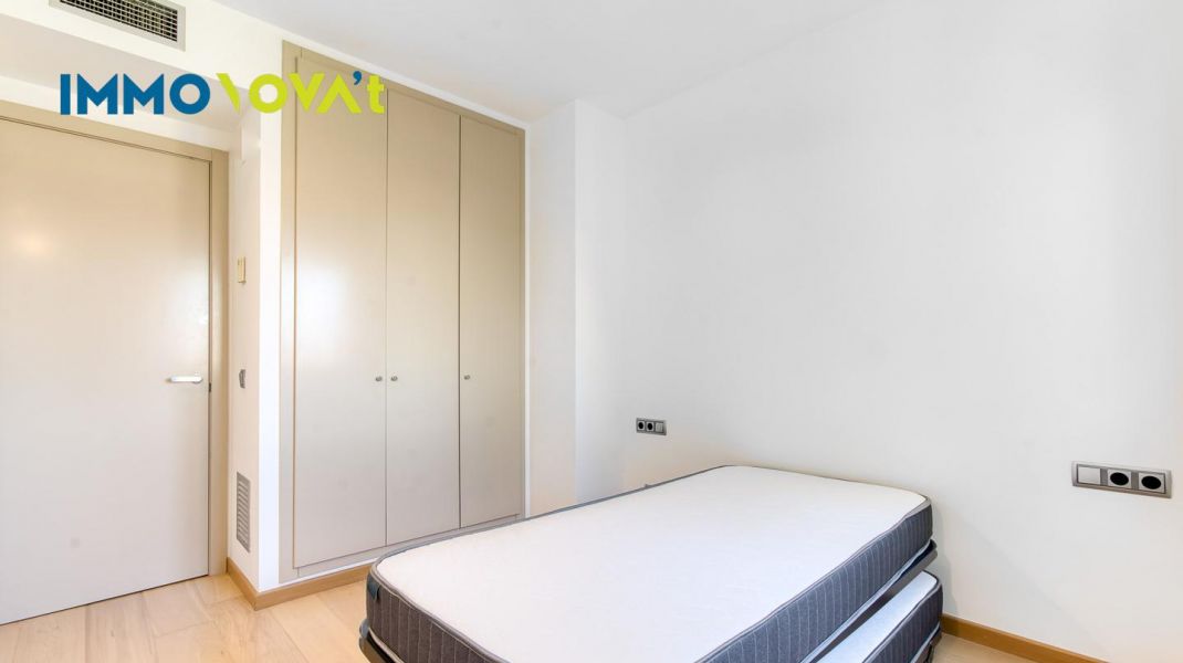 Living in Girona with Calm and Elegance