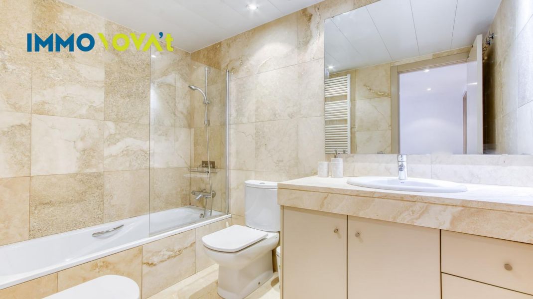 Living in Girona with Calm and Elegance