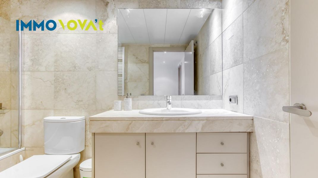 Living in Girona with Calm and Elegance