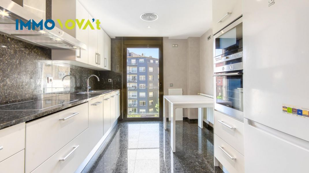 Living in Girona with Calm and Elegance