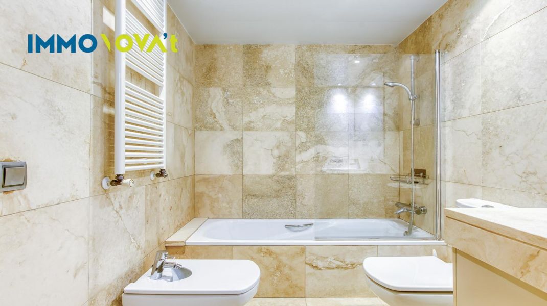 Living in Girona with Calm and Elegance
