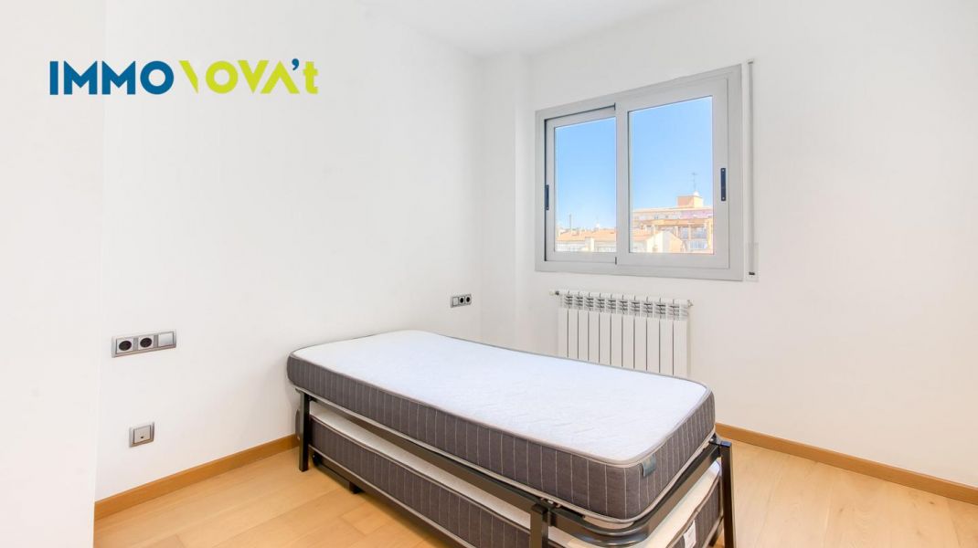 Living in Girona with Calm and Elegance