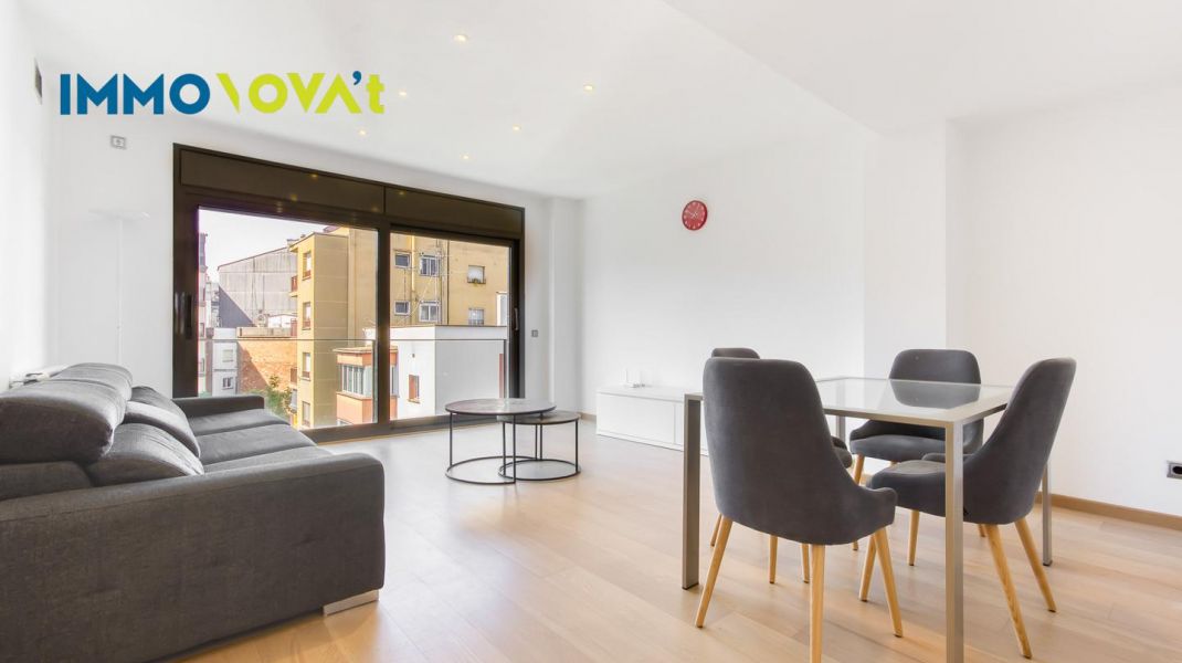 Living in Girona with Calm and Elegance