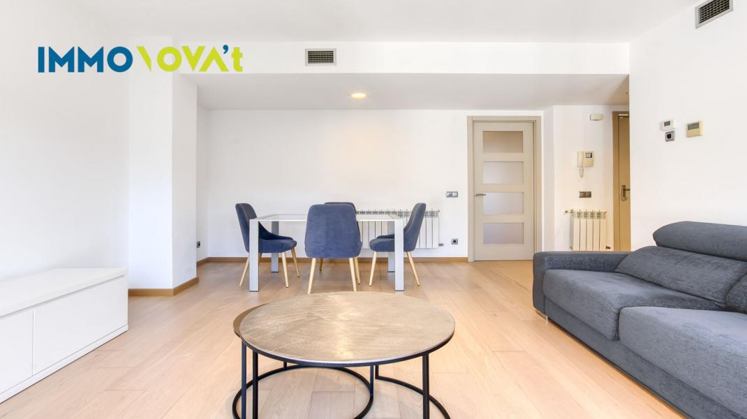 Living in Girona with Calm and Elegance