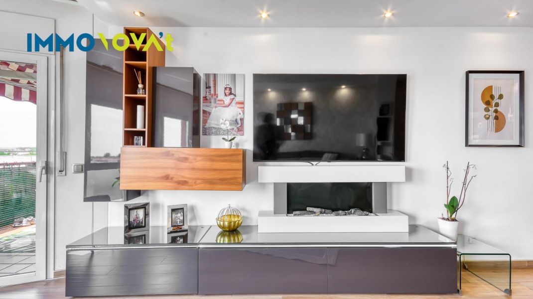 REFURBISHED FLAT IN FIGUERES