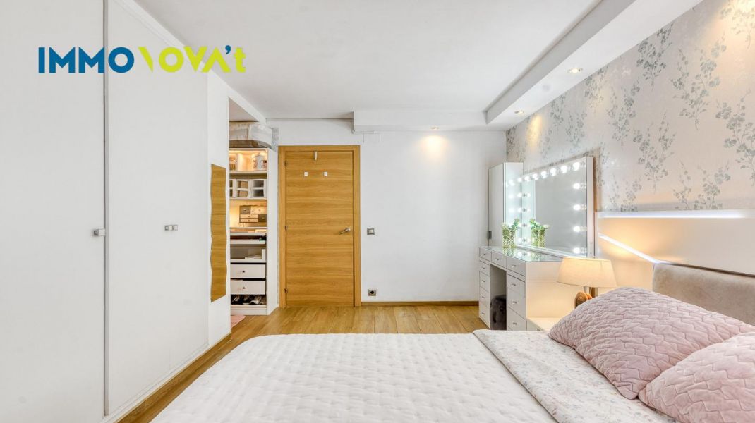 REFURBISHED FLAT IN FIGUERES