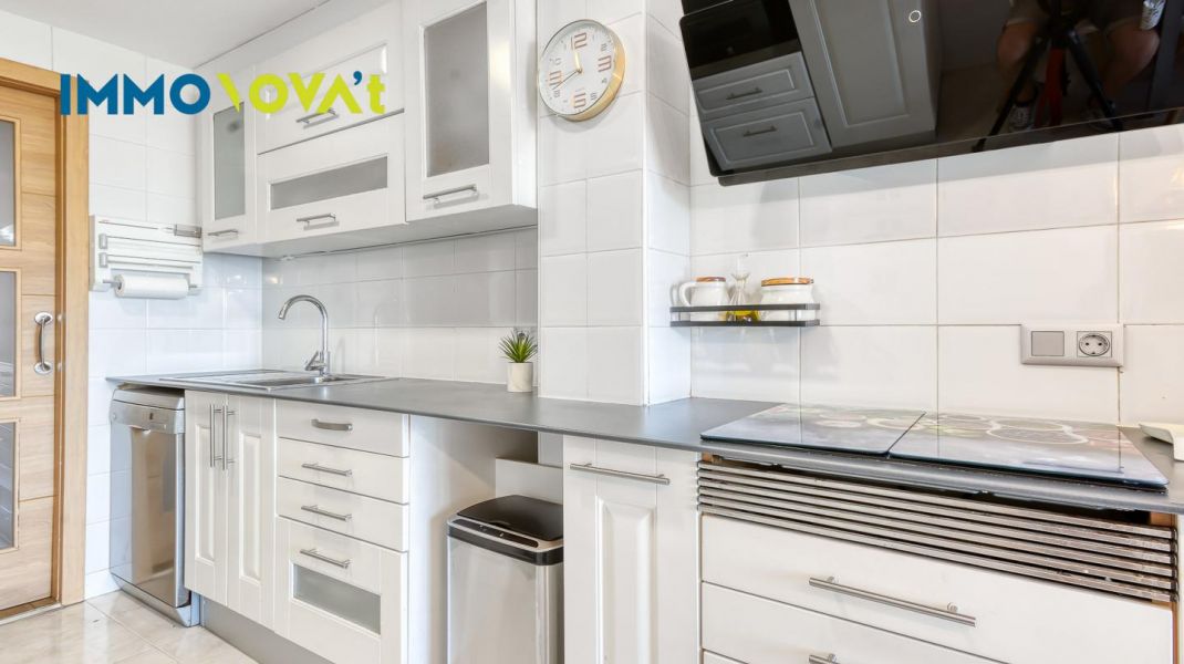 REFURBISHED FLAT IN FIGUERES