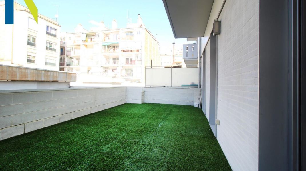 Pis de lloguer de 2 habitacions i terrassa al centre de Girona
