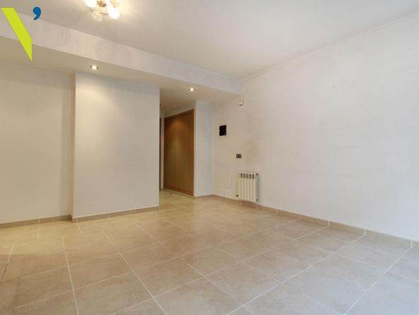 NICE APARTMENT FOR RENT WITH 2 BEDROOMS IN THE CENTER