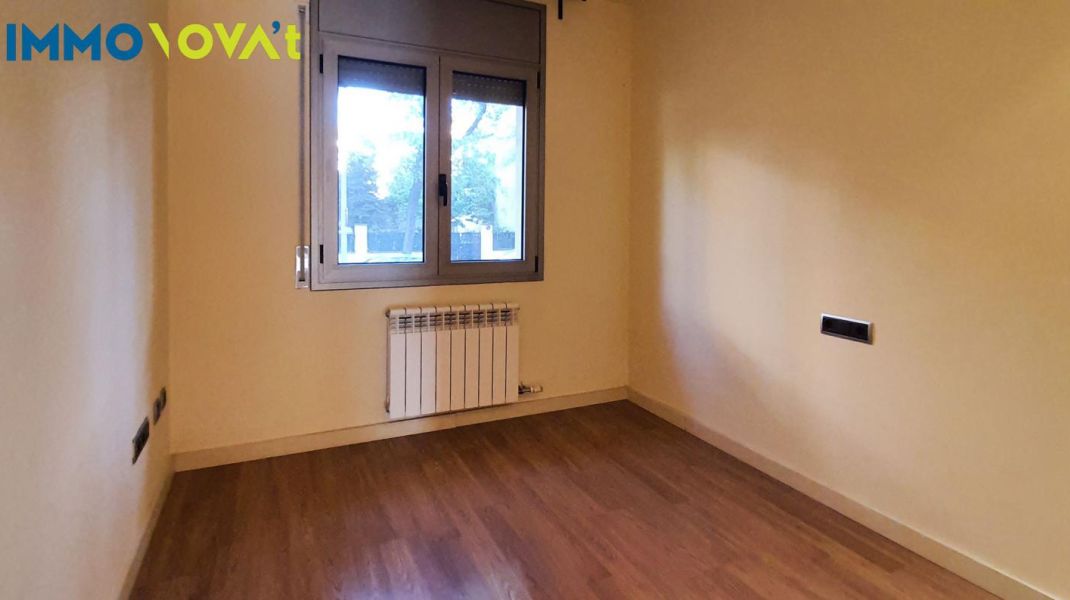 3 BEDROOM APARTMENT WITH TERRACE