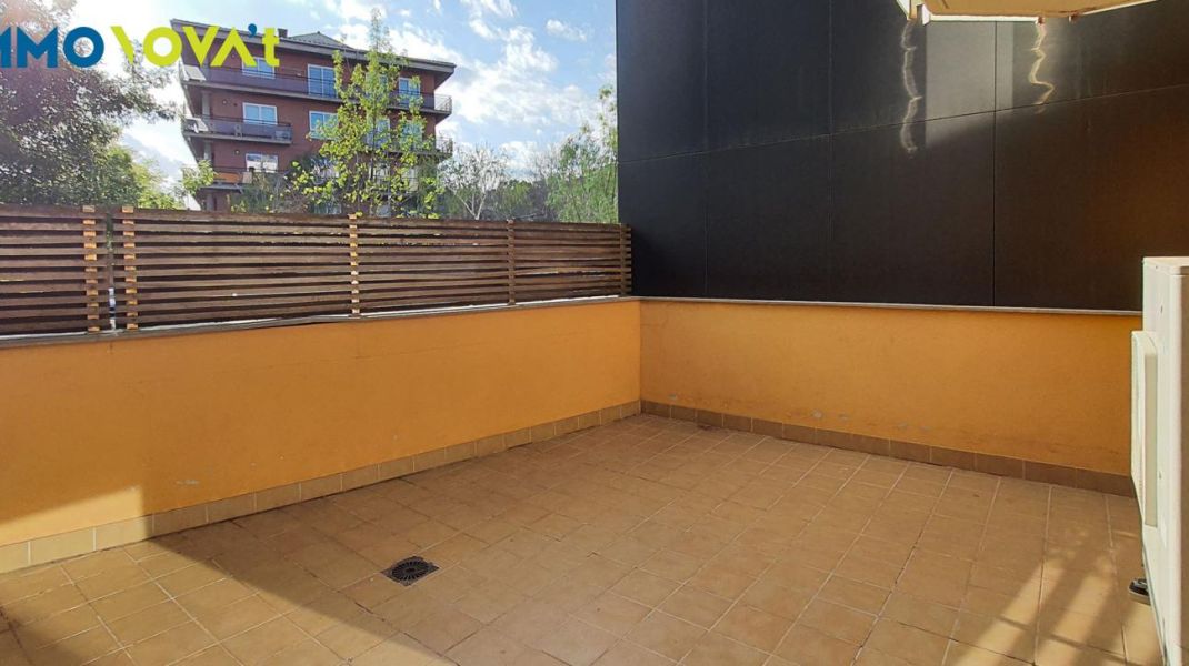 PISO DE 3 HABITACIONES CON TERRAZA