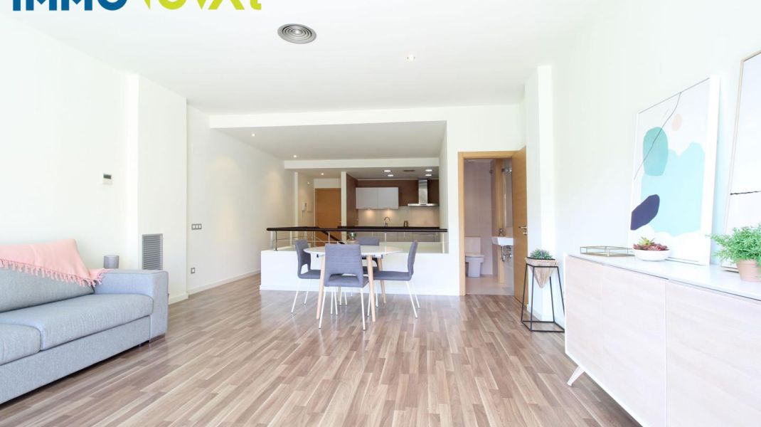 SPACIOUS 2 BEDROOM APARTMENT + STUDIO IN MONTJUÏC