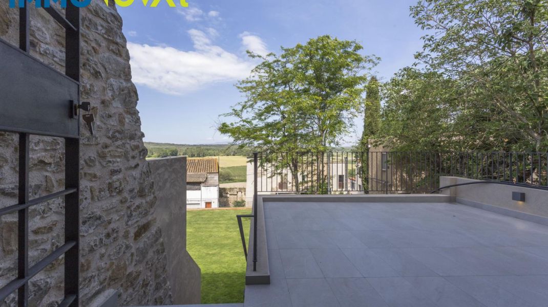 VILLAGE HOUSE WITH SWIMMING POOL IN THE BAIX EMPORDÀ