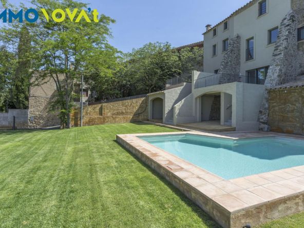 VILLAGE HOUSE WITH SWIMMING POOL IN THE BAIX EMPORDÀ