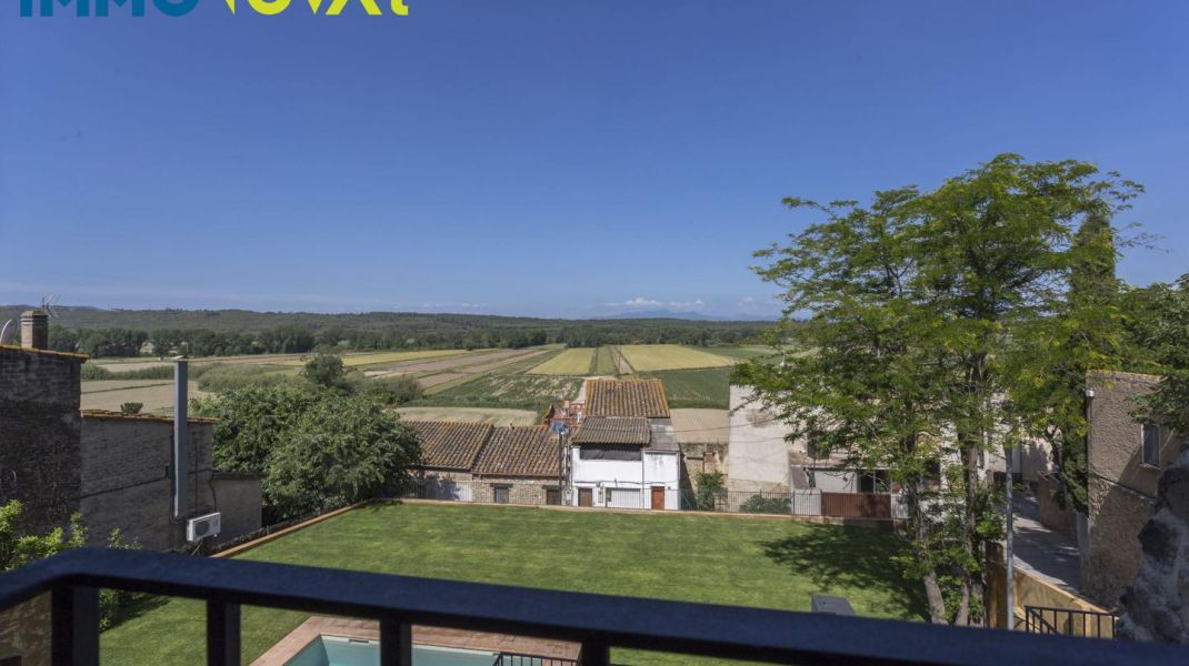 CASA OBRA NOVA AMB ENCANT AL BAIX EMPORDÀ