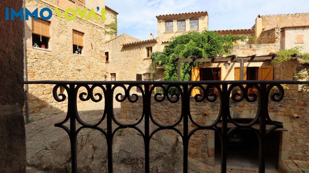 STONE HOUSE IN THE HISTORICAL CENTER