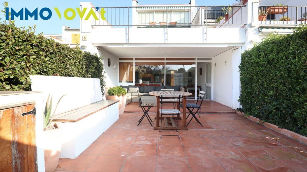 APARTAMENT AMB TERRASSA A 5 MIN. DE LA PLATJA