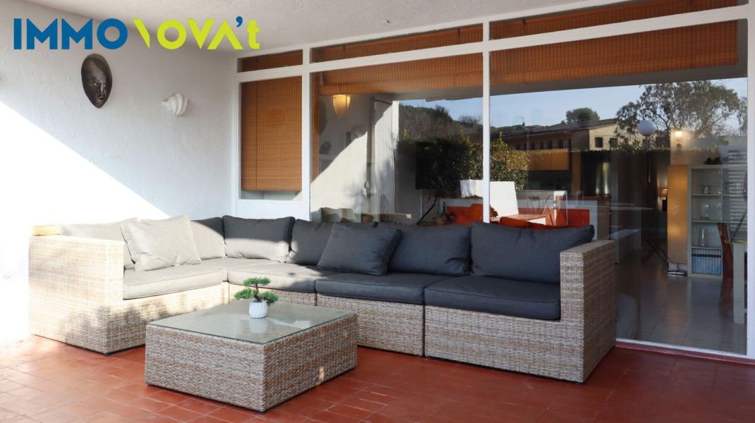 APARTAMENT AMB TERRASSA A 5 MIN. DE LA PLATJA