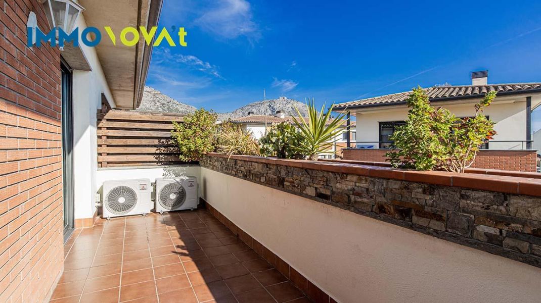 MAGNIFICENT HOUSE FOR SALE IN ULLÀ