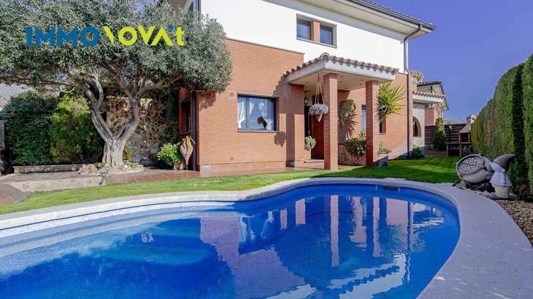 MAGNIFICENT HOUSE FOR SALE IN ULLÀ